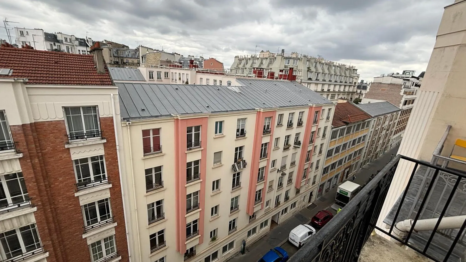 Republique Rue Des Bluets Paris Apartment 0*,  France