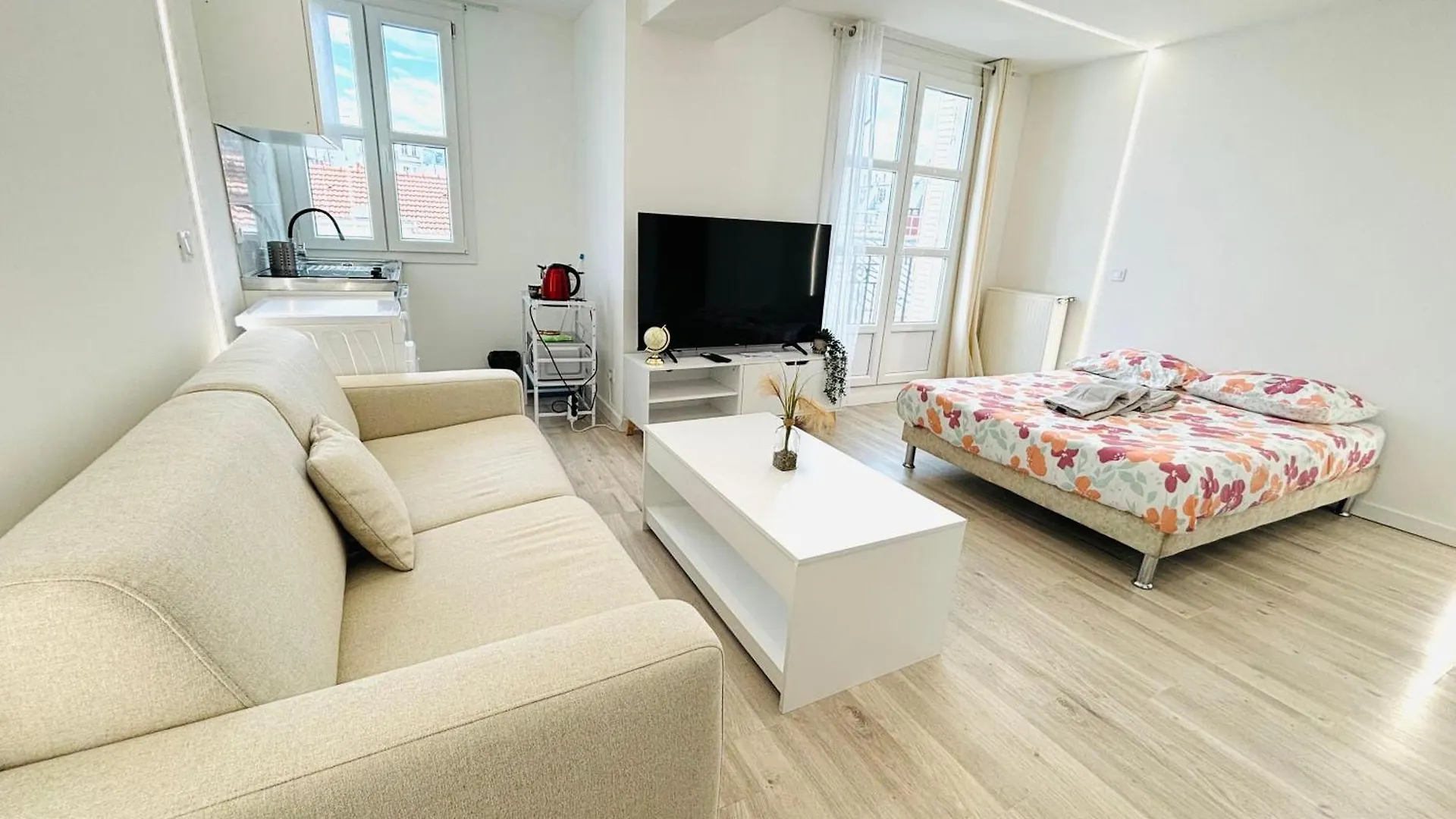 Republique Rue Des Bluets Paris Apartment