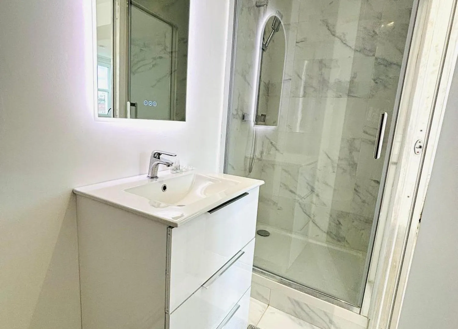 Republique Rue Des Bluets Paris Apartment