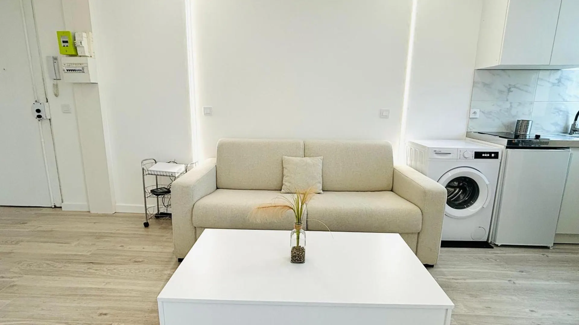 Republique Rue Des Bluets Paris Apartment France